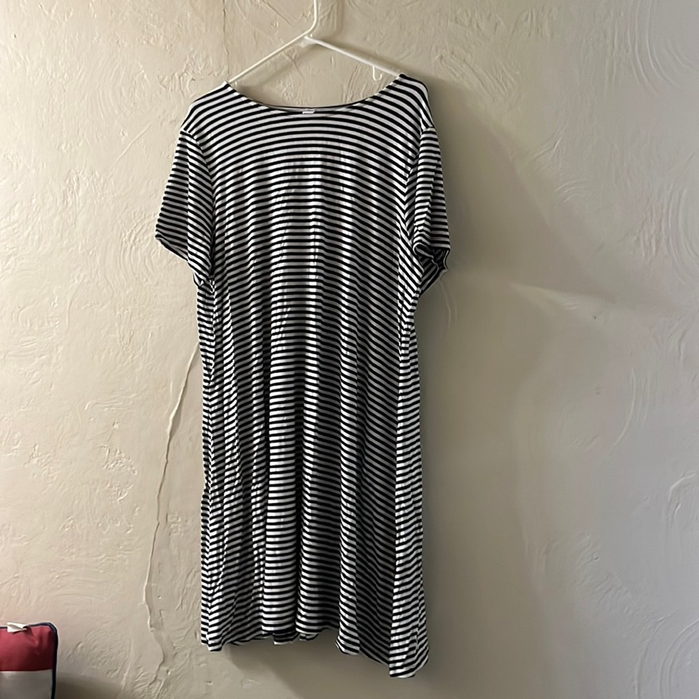 Old navy striped dress